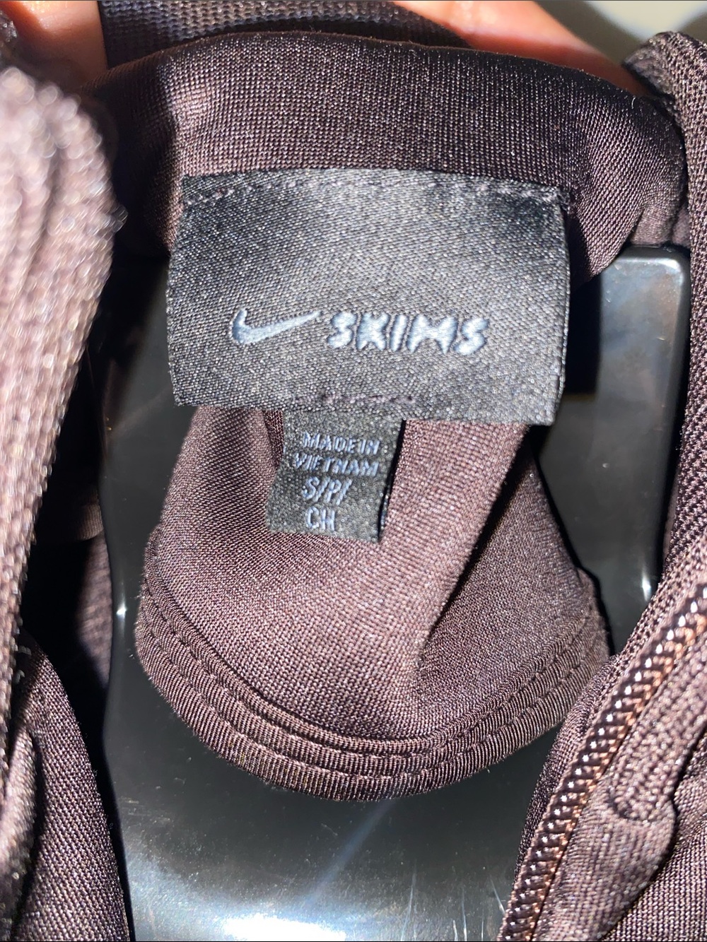 LIKE NEW SKIMS X NIKE BROWN JACKET SIZE SMALL - Picture 3 of 4